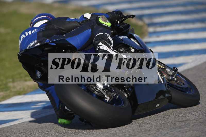 /Archiv-2024/02 29.01.-02.02.2024 Moto Center Thun Jerez/Gruppe gelb-yellow/backside